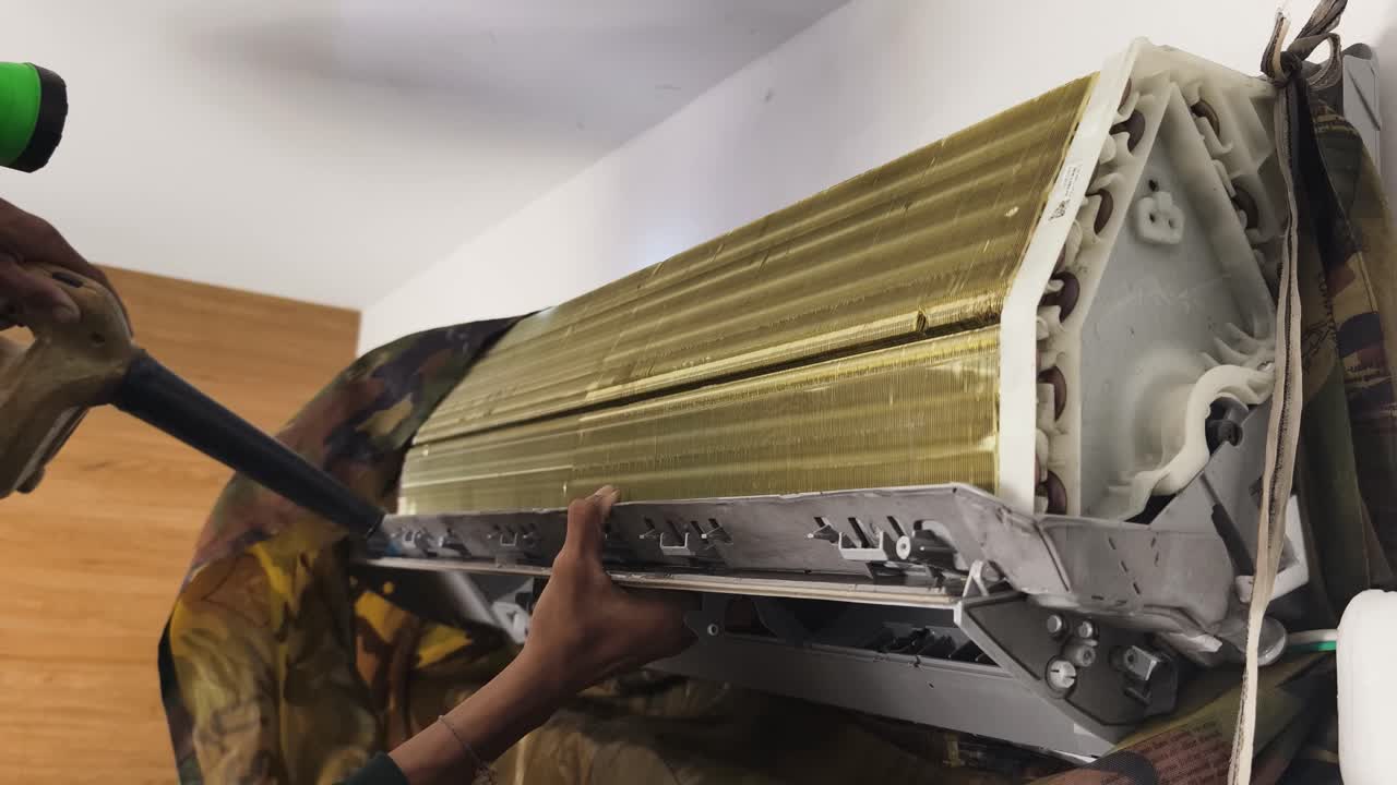 limpieza y mantenimiento de acondicionadores de aire