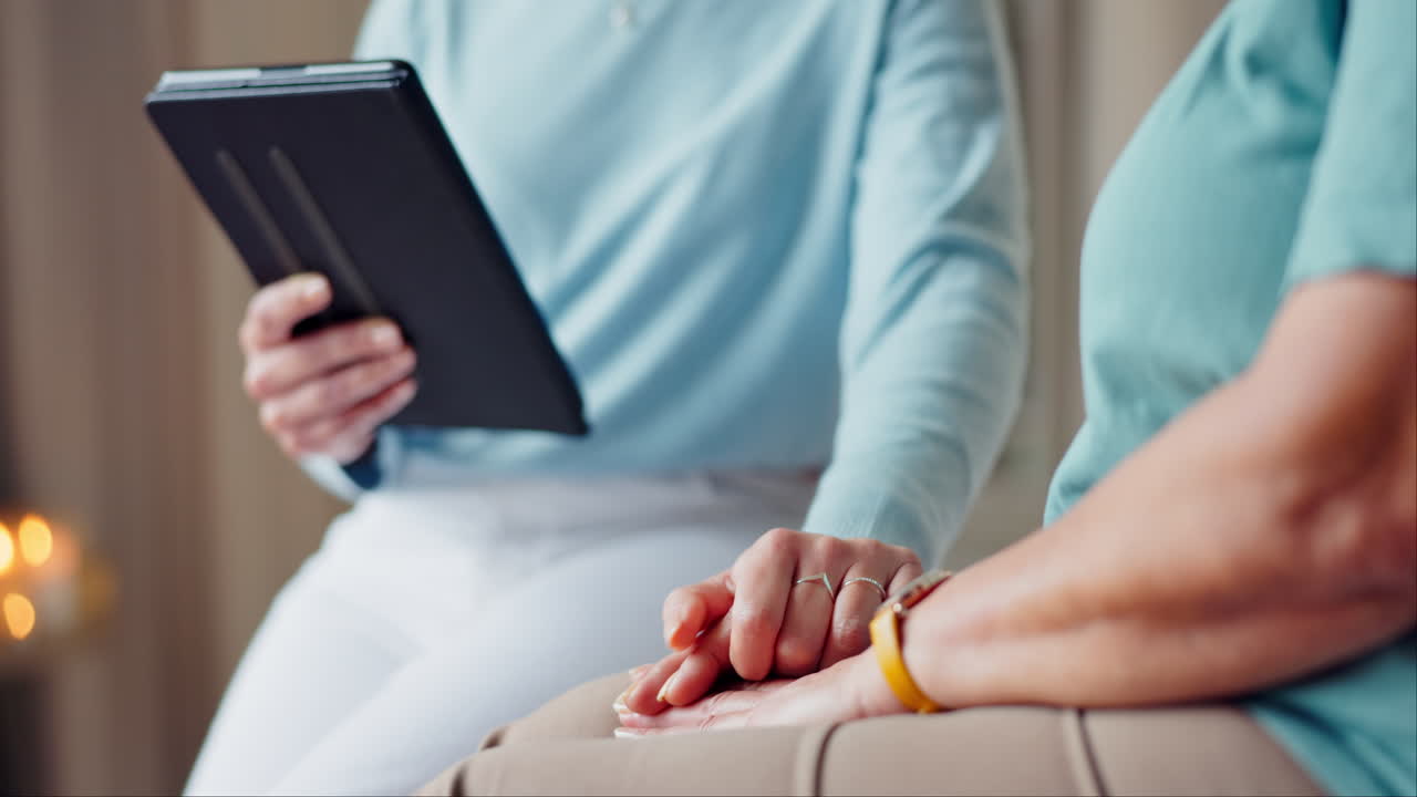 手をつないで セラピストのサポート