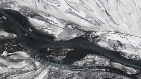 Delta-Del-Río-Nevado-Que-Fluye-Cerca-De-Seljalandsfoss-En-El-Sur-De-Islandia