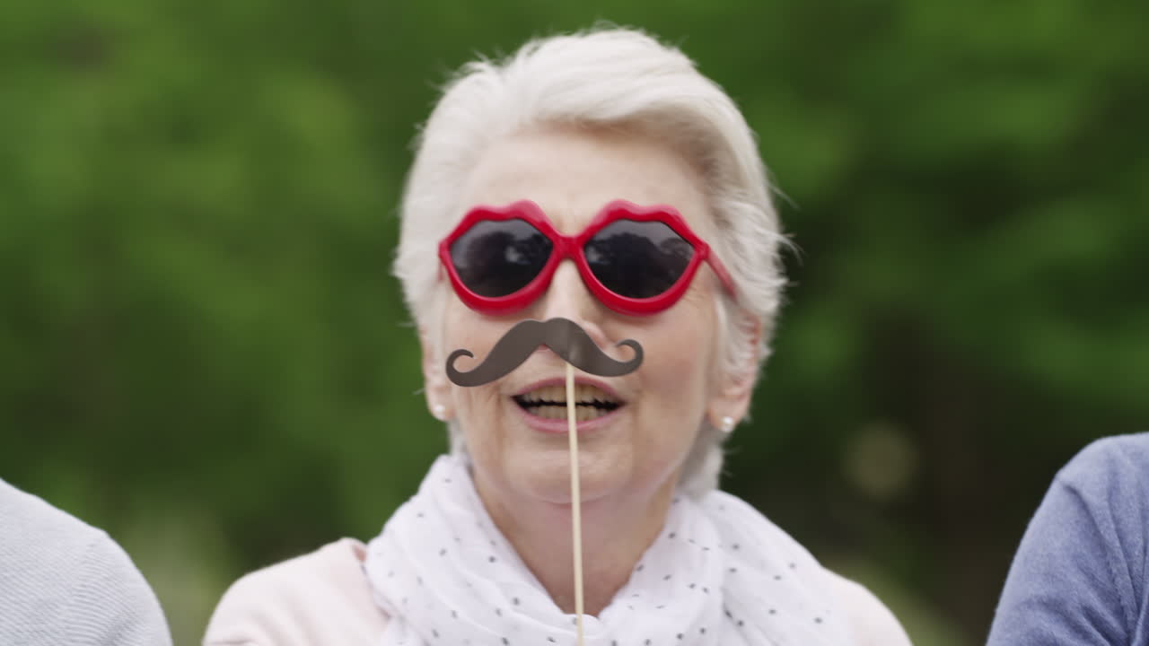 почему дети должны получать все веселье?