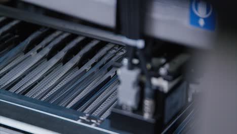pcb automatic smd parts assembly line detail picking head