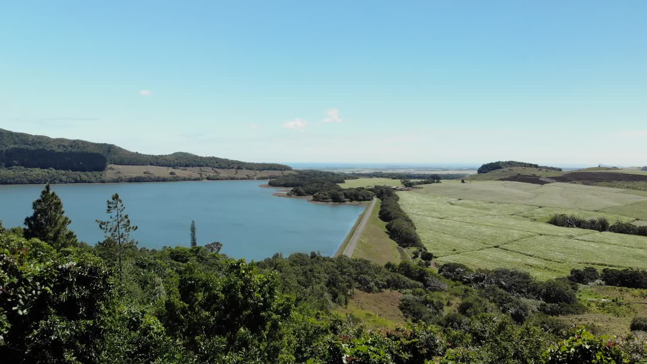 toma de un dron del paisaje de mauricio