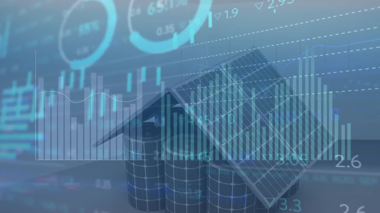 animazione di grafici e tavolo di scambio su casa fatta di pannelli solari e batterie