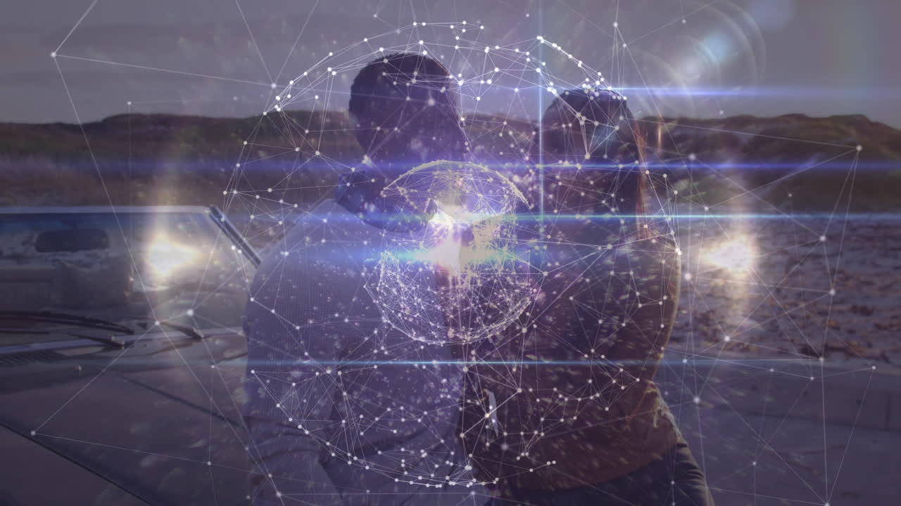 animación de conexión de puntos esfera, pareja biracial mirando la vista panorámica con coche en la carretera del país