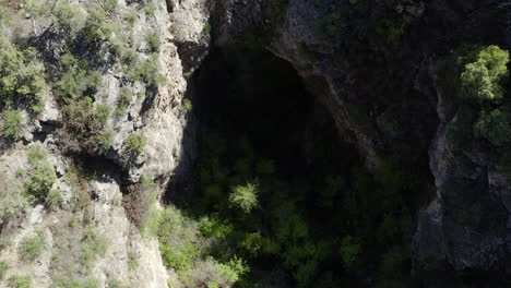 cueva del cañón glenwood, hermosa grúa aérea arriba