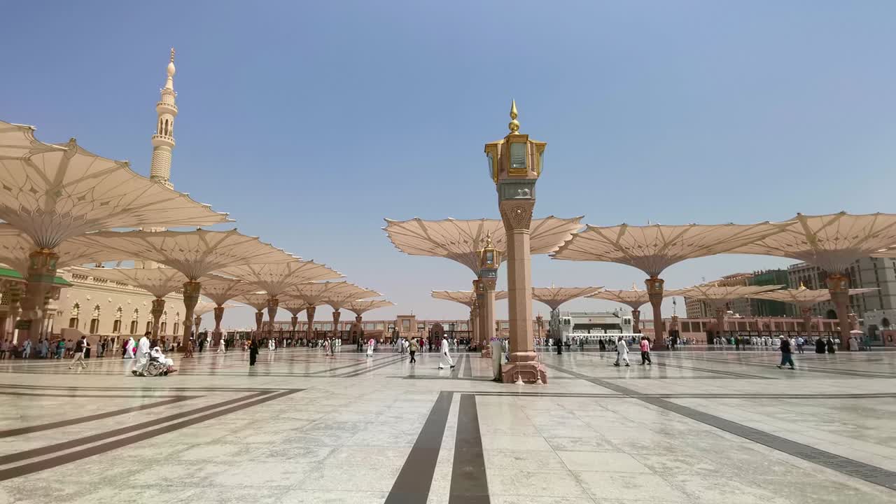 clips de imágenes del edificio exterior de la mezquita de nabawi en medina (madina)