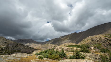 Timelapse,-Clouds-Moving-Above-McCullough-Gulch-Hiking-Trail,-White-River-National-Forest,-Colorado-USA