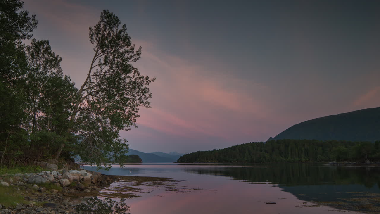 noruega puesta de sol rosa 4k 01
