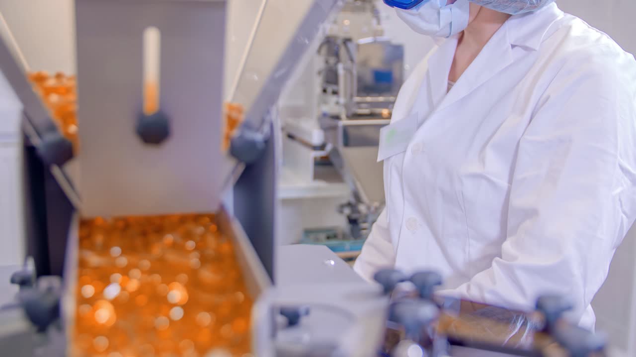 científico trabaja en laboratorio para la investigación de la cura contra la pandemia de covid-19