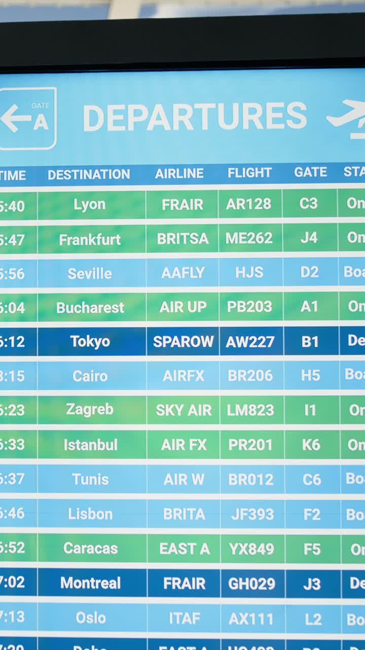 Panel digital de salidas de aeropuerto que muestra información de vuelos