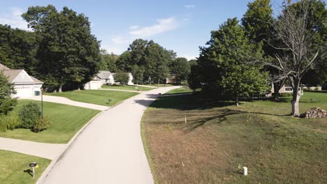 right side motion tracking through suburbia