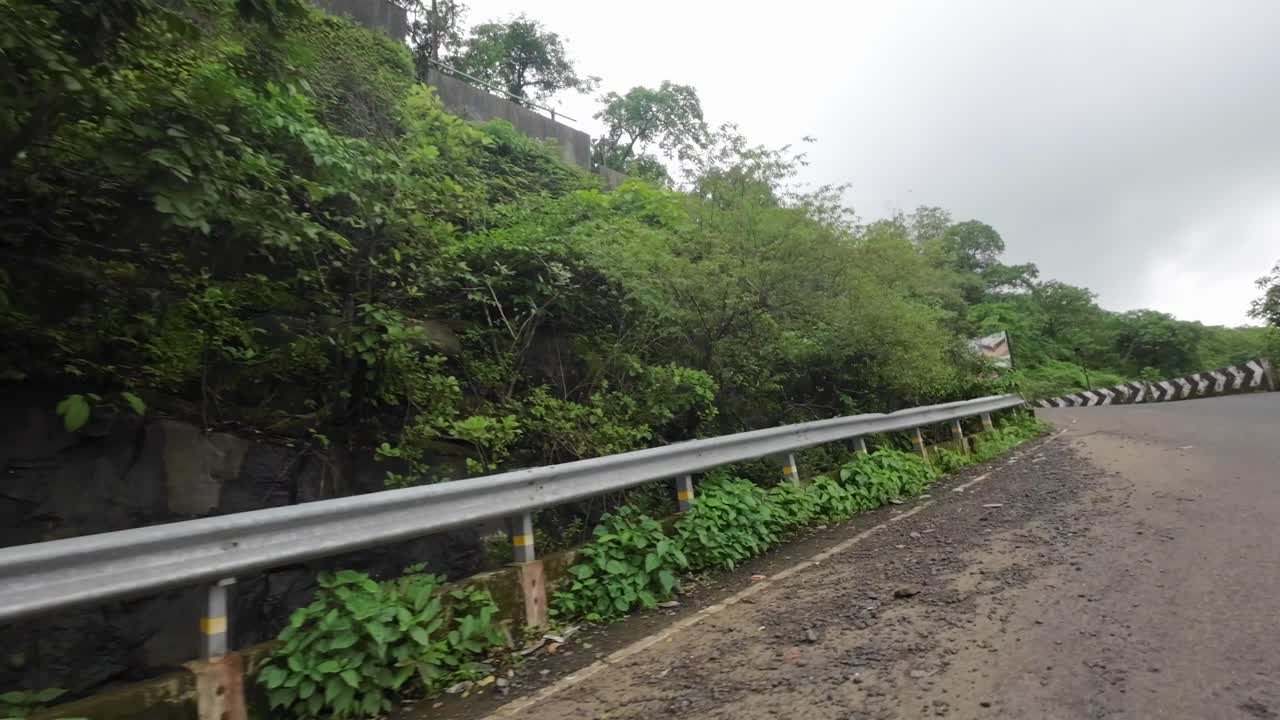 마테란 가트 도로 클로즈업 뷰