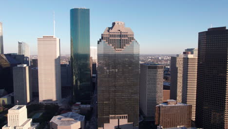 houston, texas, estados unidos, vista aérea del horizonte del centro, rascacielos y torres en el distrito financiero