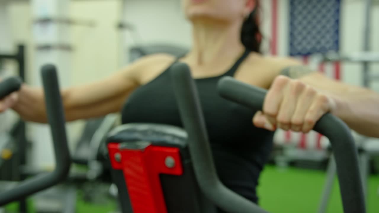 Girl with perfect fitness body in sportswear