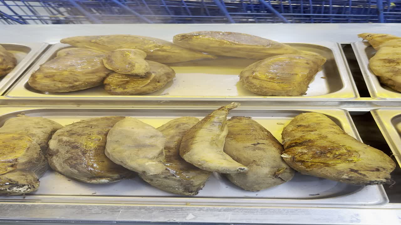 Batatas Doces Assadas Fumegantes em Destaque