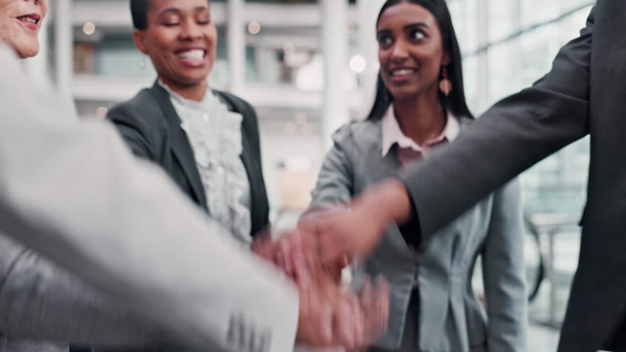 사업가들, 손을  ⁇ 어