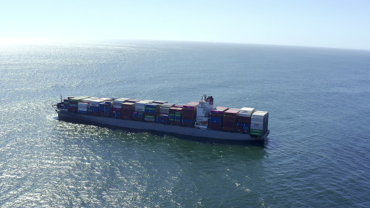 transporte de mercancías a través de los puertos