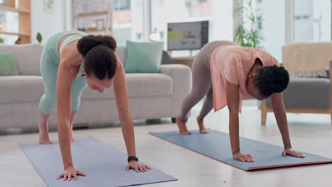 Fitness,-Yoga-Y-Amigos-En-El-Salón