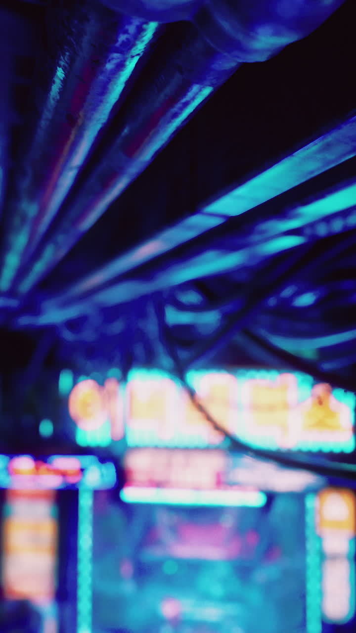 밤에 추상적인 네온 불빛