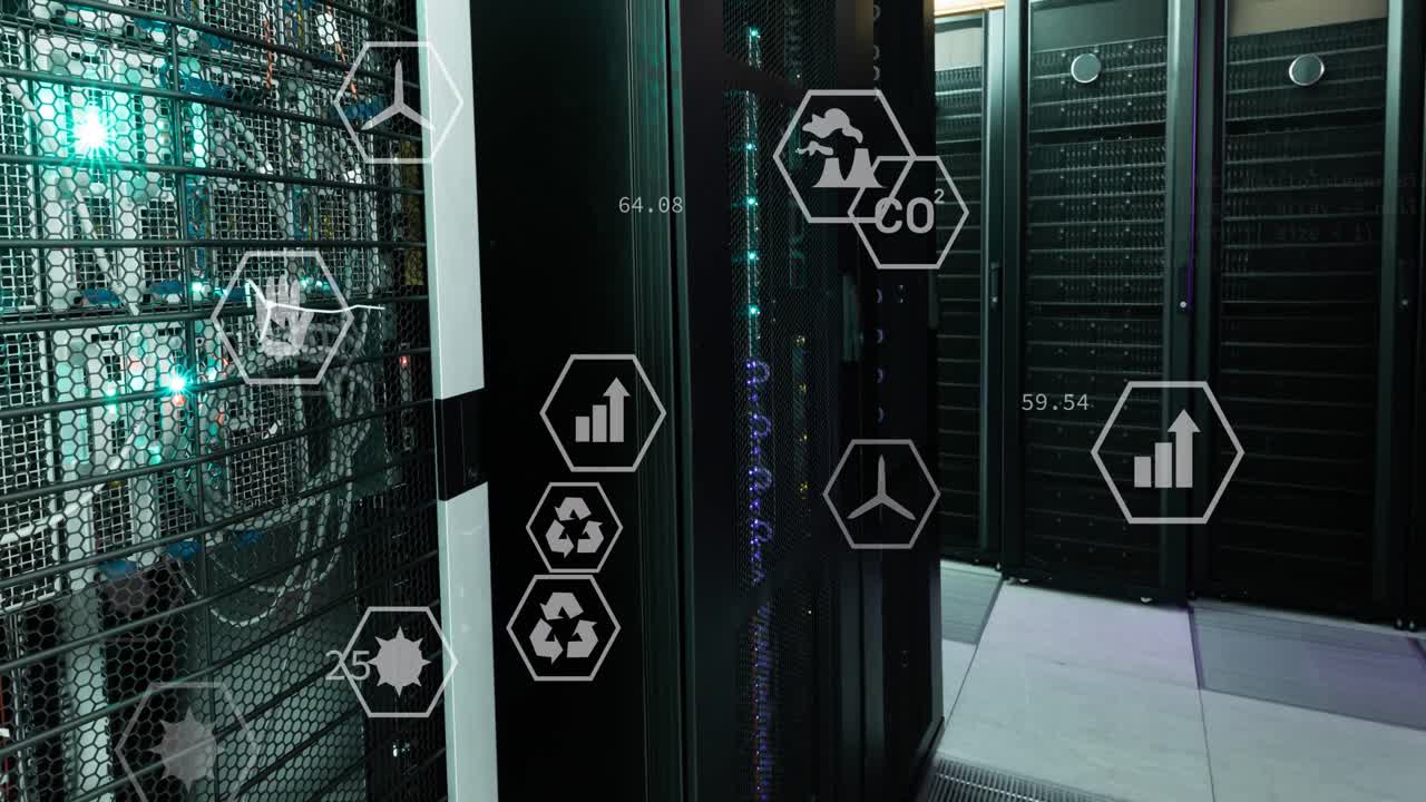 animación del procesamiento de datos con iconos sobre la sala del servidor