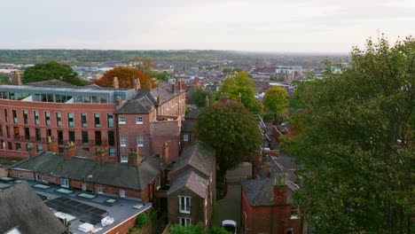 Sonnenuntergang-Blick-Auf-Das-Innengelände-Des-Berühmten-Lincoln-Castle