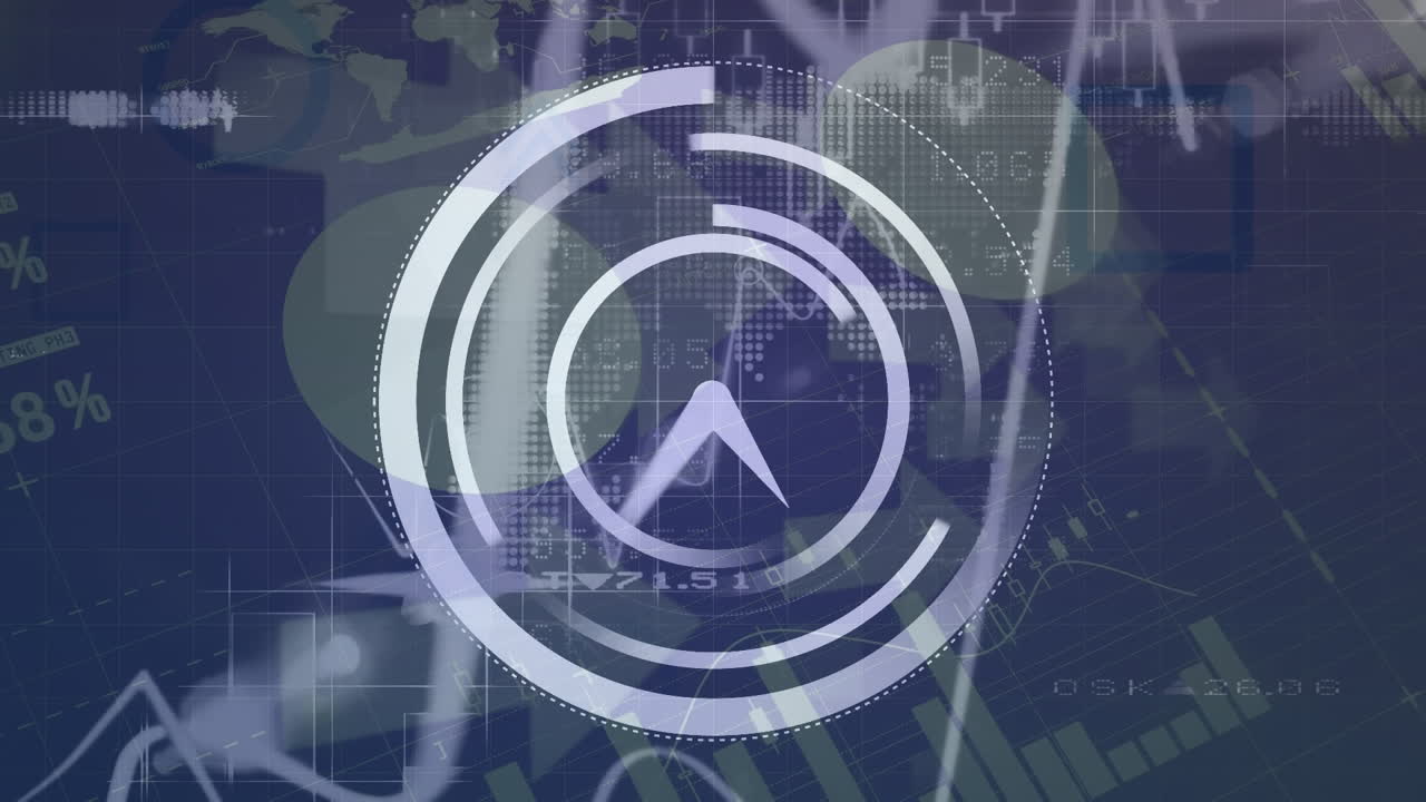 animación de un reloj en movimiento sobre el procesamiento de datos sobre fondo azul