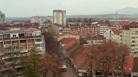 kraljevo city serbia, edificios urbanos y calles, arquitectura de los balcanes, antena