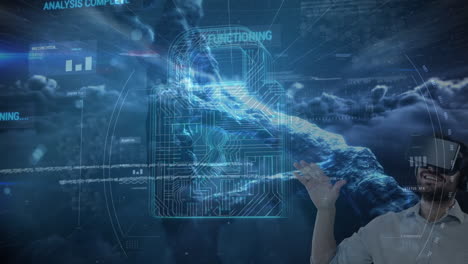 animación de candado digital y datos sobre nubes y hombre caucásico en auriculares vr