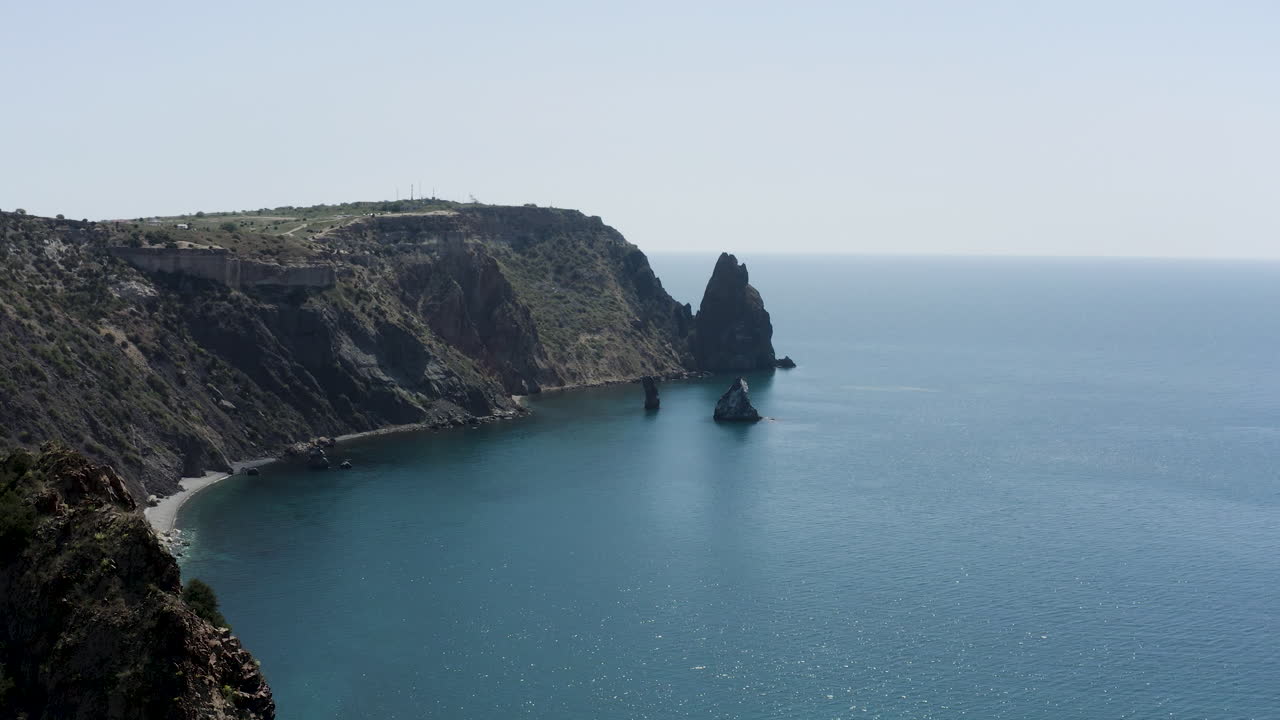 해안 절벽과 바다 풍경