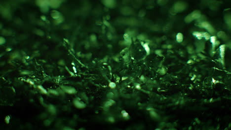 emerald color metal fillings chaotic movement