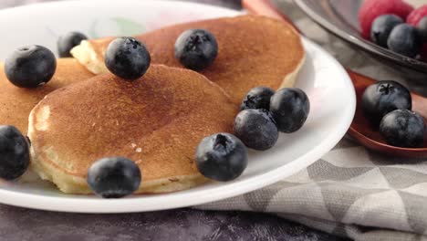 pancakes with blueberries and raspberries