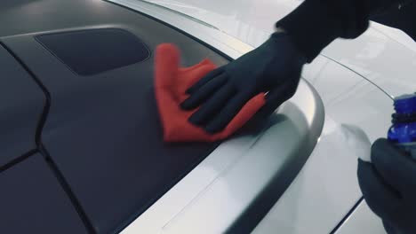 cleaning plastic parts in the car