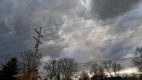 timelapse cielo oscuro nube fondo cámara lenta épica tormenta tropical atardecer nube oscura tormentoso