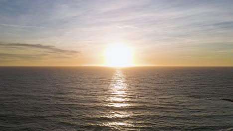 Beautiful-scenic-view-of-the-ocean-during-sunset-on-summer-evening