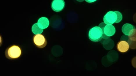 un fondo festivo abstracto de luces borrosas de guirnaldas.