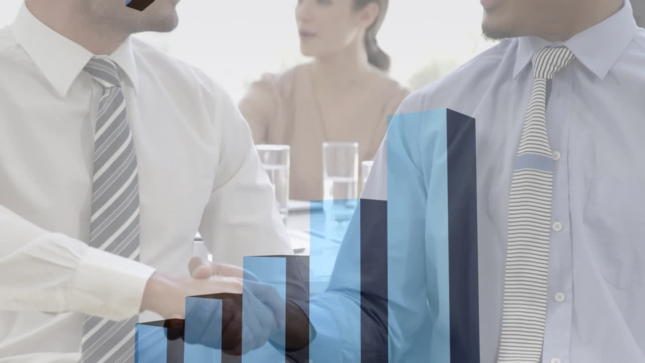 두 명의 다양한 사업가들이 사무실에서 손을 흔들고 있는 것에 대한 통계 데이터 처리