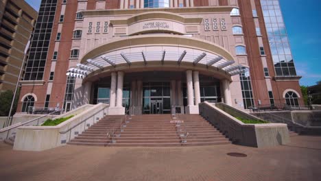 Establishing-shot-of-the-Harris-County-Civil-courthouse-building