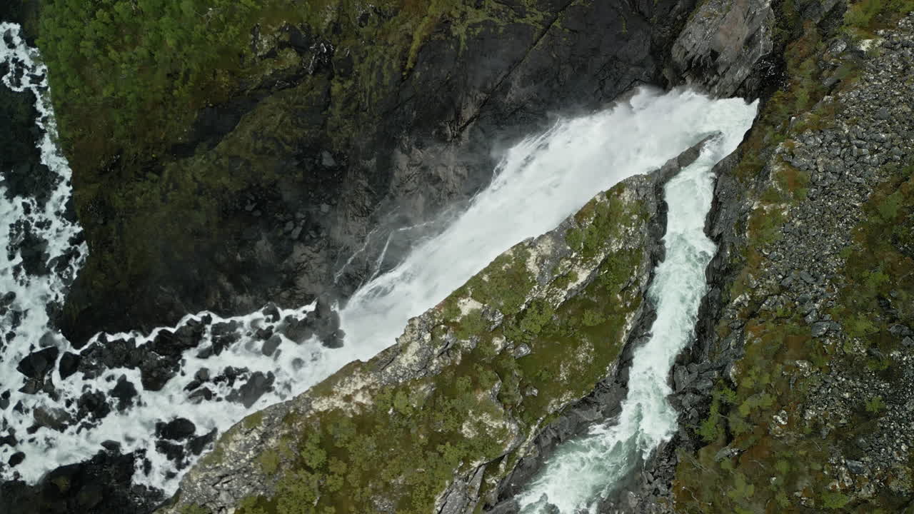 Impressive drone footage of the steep rock face of Valurfossen in Norway. The water plunges down at this point of the waterfall