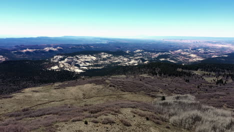 Boulder-Mountain-In-Dixie-National-Forest-With-A-View-Of-Grand-Staircase-And-Escalante-Canyons-In-Utah,-USA