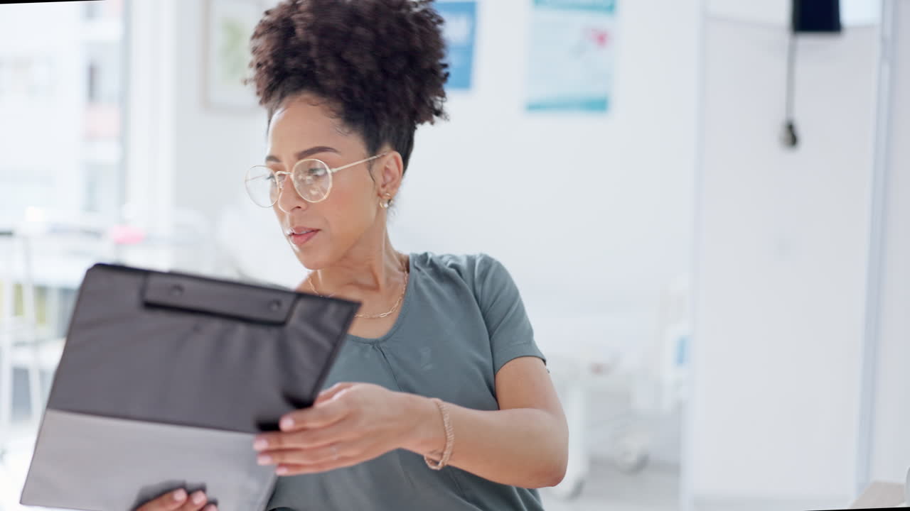 Doctor, tablet and patient results collaboration