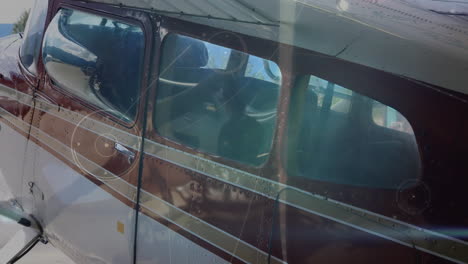 animación de la red de conexiones sobre el avión en vuelo