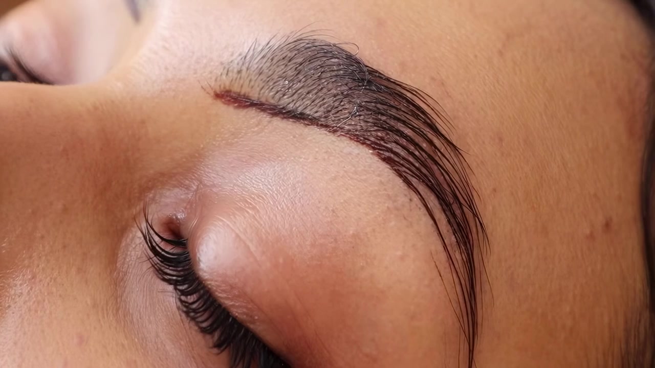 Professional Eyebrow Lamination and Shaping Treatment