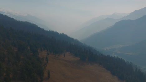 Footage-of-Lahaul,-Spiti-Valley-showing-Winer-colours-of-the-frozen-mountains-of-the-Himalayas