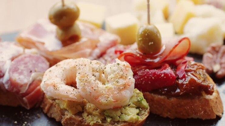 auswahl an spanischen tapas