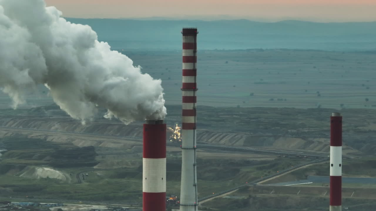 ciminiere e emissioni delle centrali elettriche