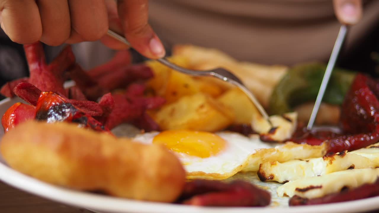 Breakfast Meal with Egg, Sausage, and Halloumi