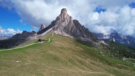 Mountain-cabin-near-Passo-Giau-and-Mount-Nuvolau-in-background,-Dolomite,-Italy