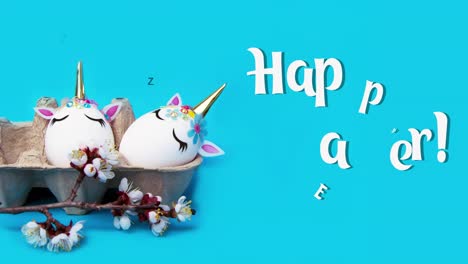 los huevos de pascua en forma de unicornios se acuestan y duermen en una caja.