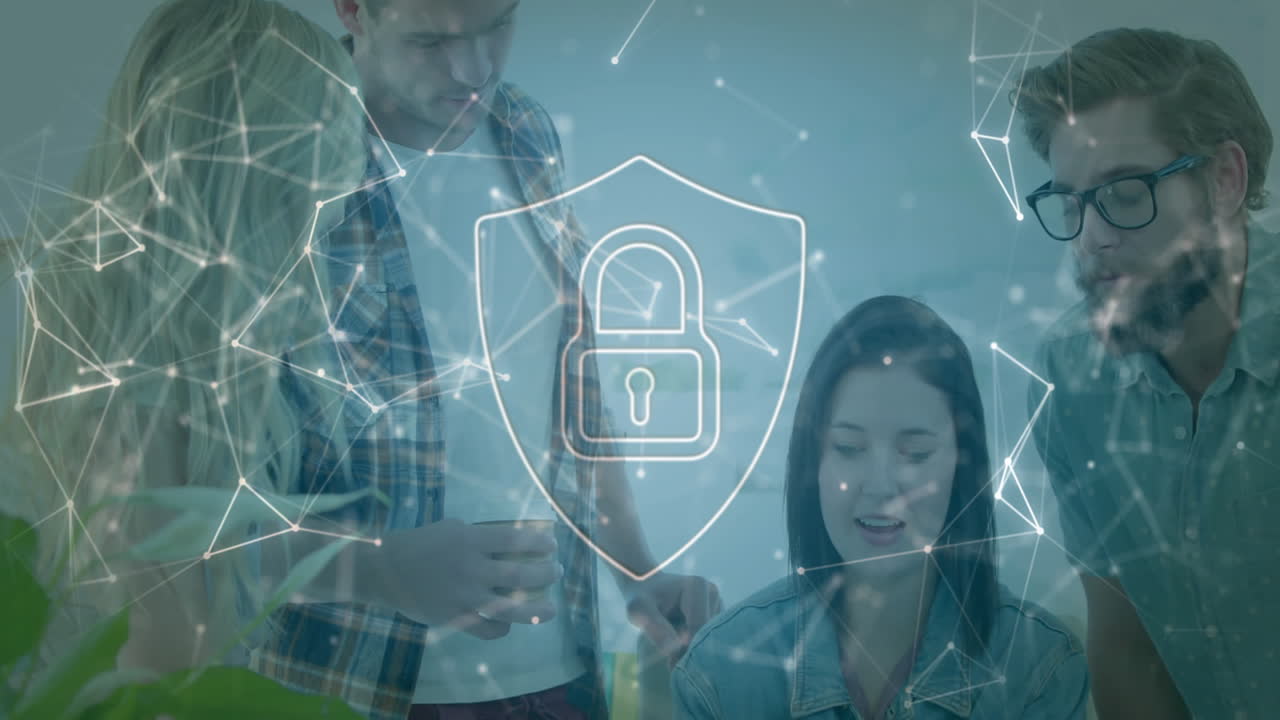 cerrar y proteger la animación de seguridad sobre diversas personas que colaboran en la oficina