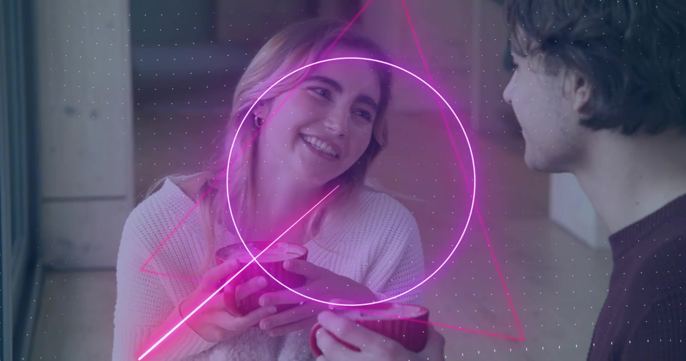 Sobreposição giratória rosa neon revelando mulher oferecendo caneca vermelha ao parceiro, gerando conexão tecnológica